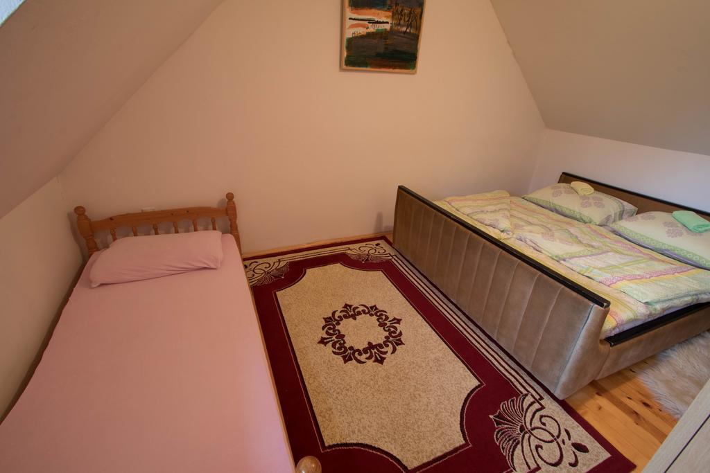 Apartments Ogorjelica Яхорина Экстерьер фото